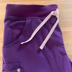 Figs Kade Cargo scrub pants Ultra Violet